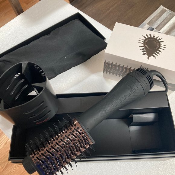 Le Volume Elevé 65MM 2-in-1 Titanium Brush Dryer - Picture 4 of 4